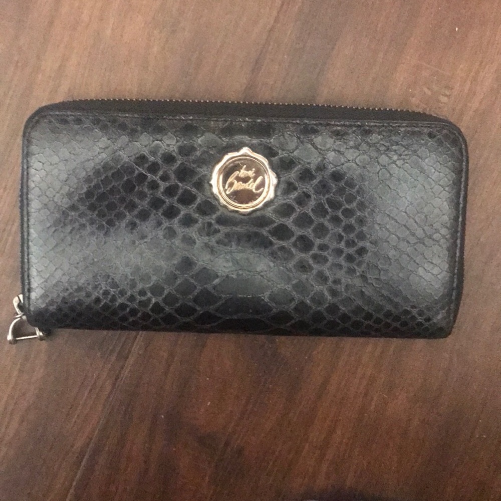 Henri Bendel dark brown wallet